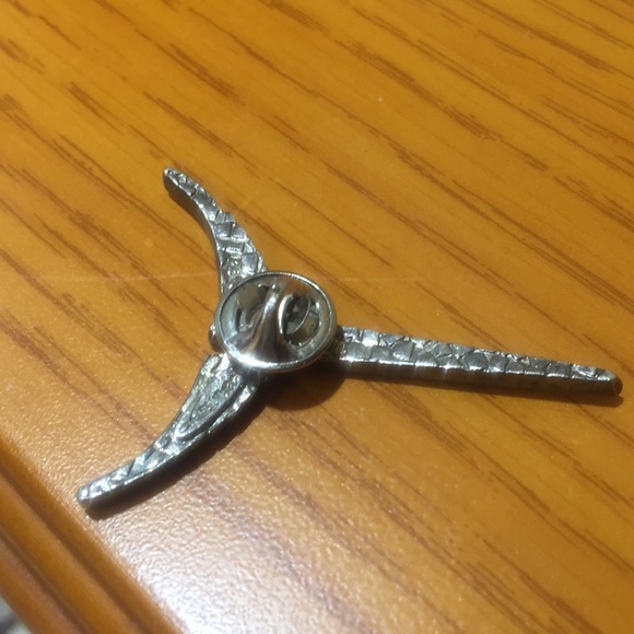 Pin - Picture 2 of 2